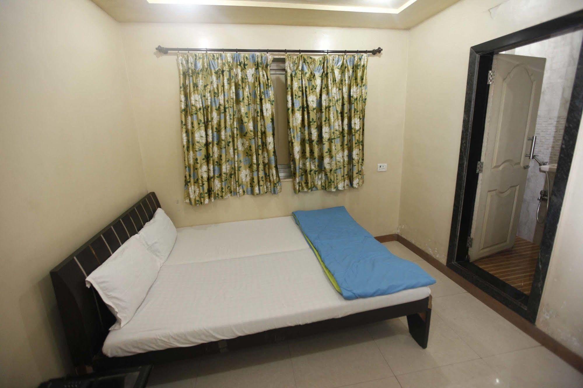 Hotel Al Madina Palace Bombay Eksteriør billede